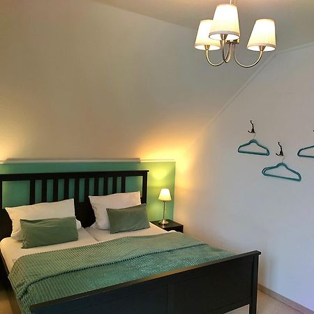 Traumhafte Ferienwohnung Auf 100 Quadratmetern Fuer 6 Pers Naehe Muenchen, Icm, Therme, Muc Forstinning エクステリア 写真