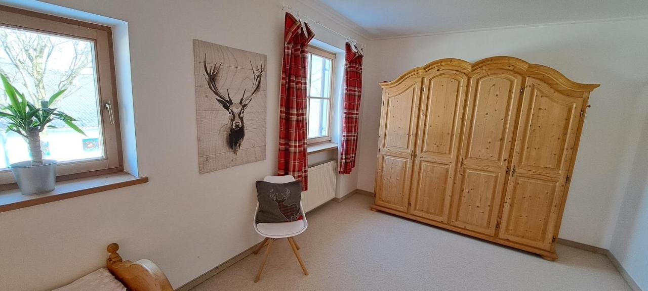 Traumhafte Ferienwohnung Auf 100 Quadratmetern Fuer 6 Pers Naehe Muenchen, Icm, Therme, Muc Forstinning エクステリア 写真