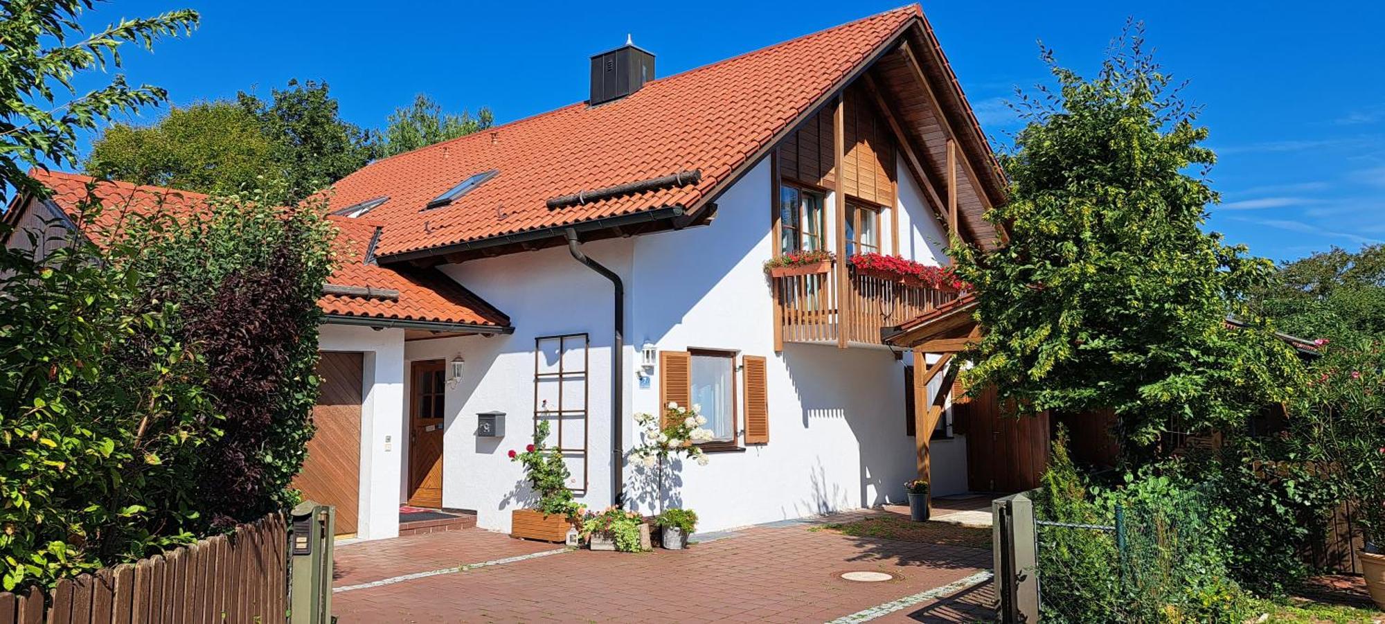 Traumhafte Ferienwohnung Auf 100 Quadratmetern Fuer 6 Pers Naehe Muenchen, Icm, Therme, Muc Forstinning エクステリア 写真